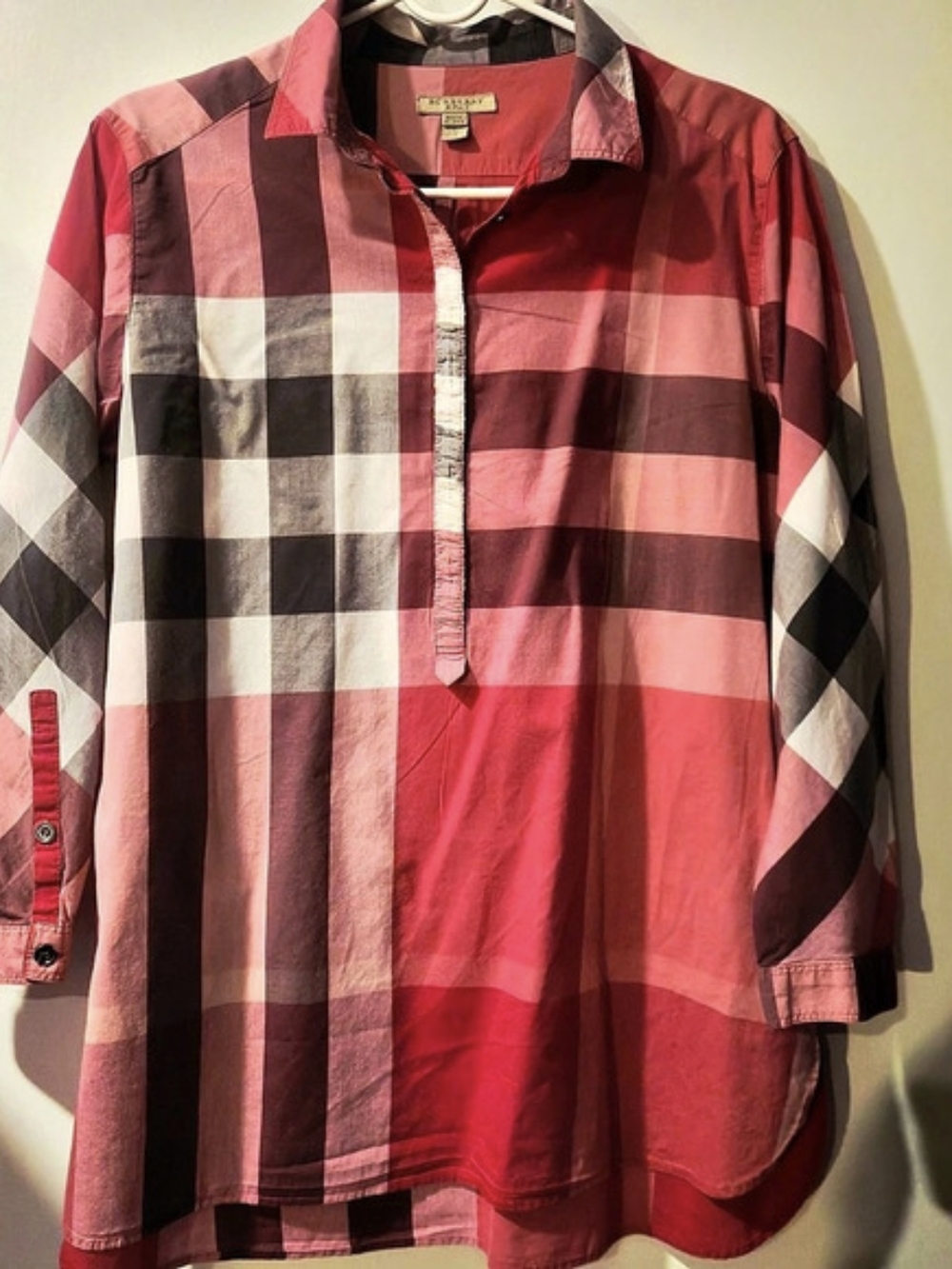 Authentic Burberry Brit Men's Giant Check Roll-Tab Shirt - Size L Red